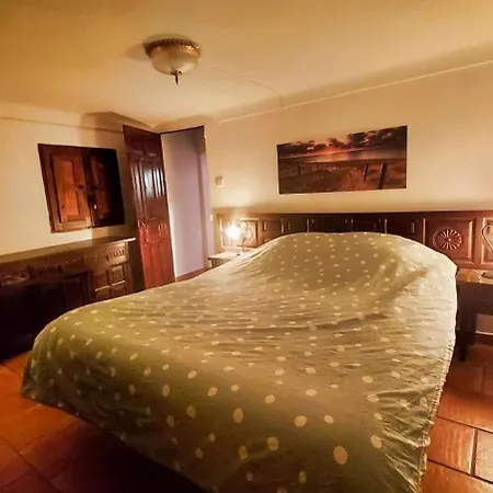 Casa Amarilla